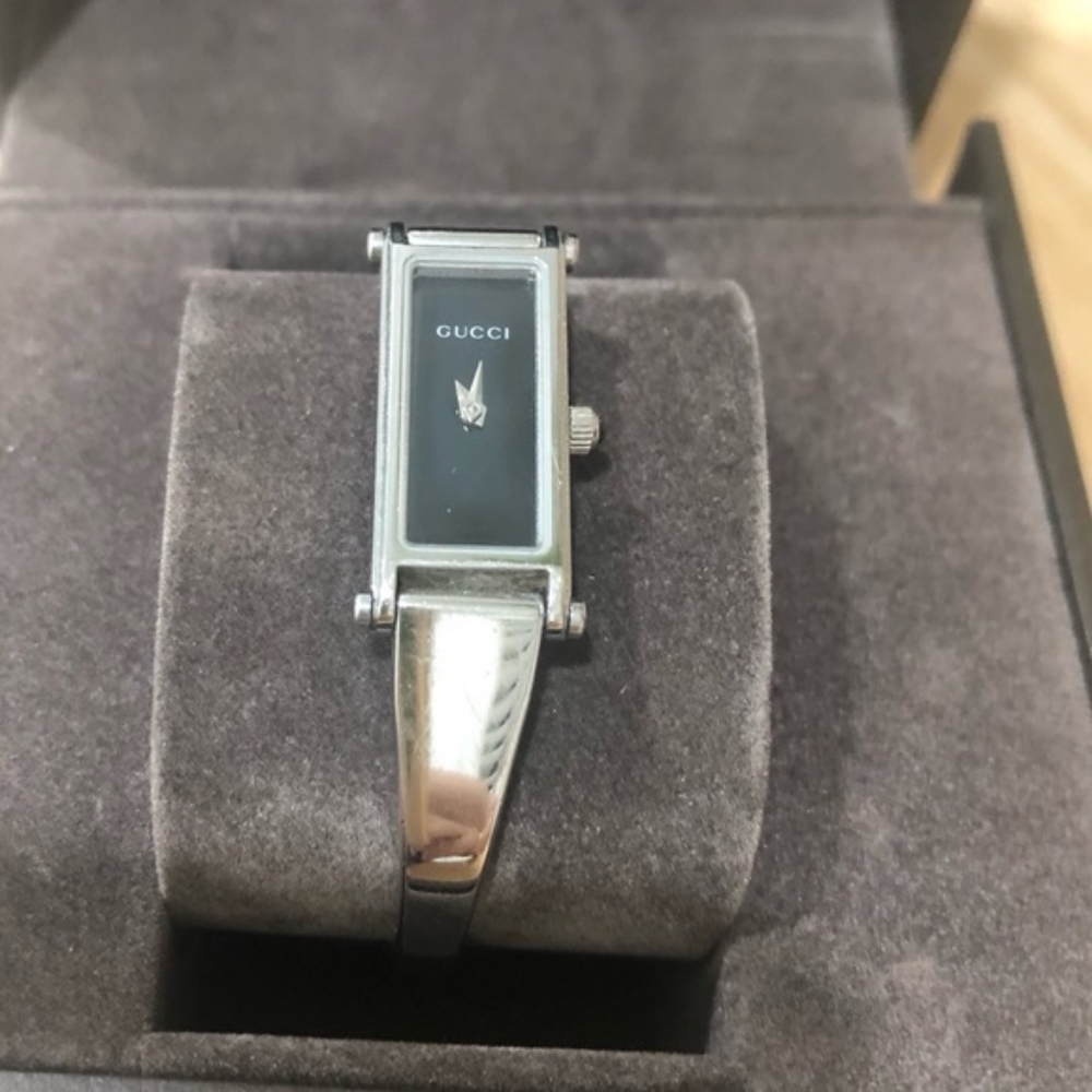 Gucci 1500l woman's watch stainless steel
